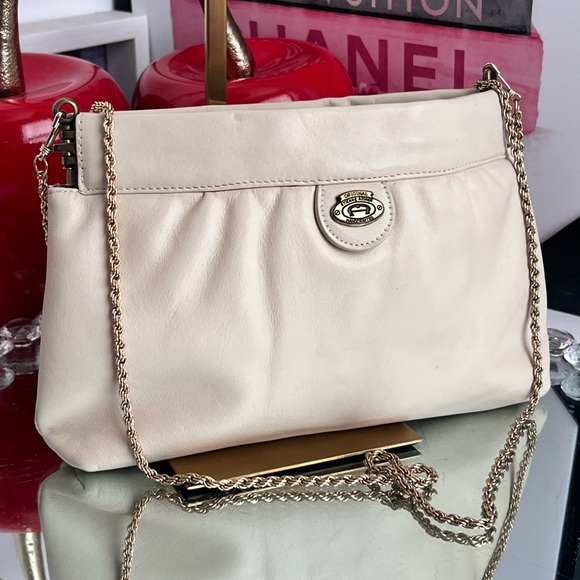 Etienne Aigner Handbags - Etienne Aigner vintage Beige  leather Crossbody Bag with unbranded Gold Chain